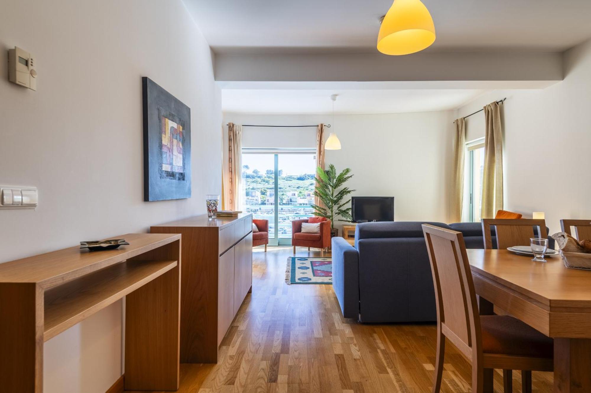 Marina Breeze Apartment With Pool - 900M From The Beach Albufeira Luaran gambar